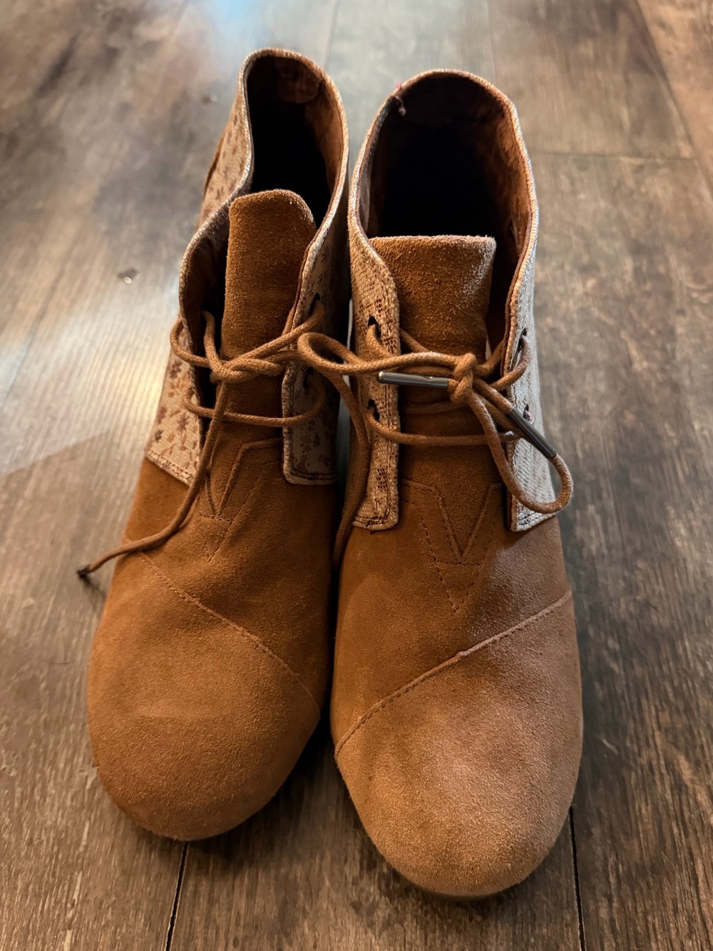🌷Toms Chestnut Brown Suede Wedge Ankle Boots